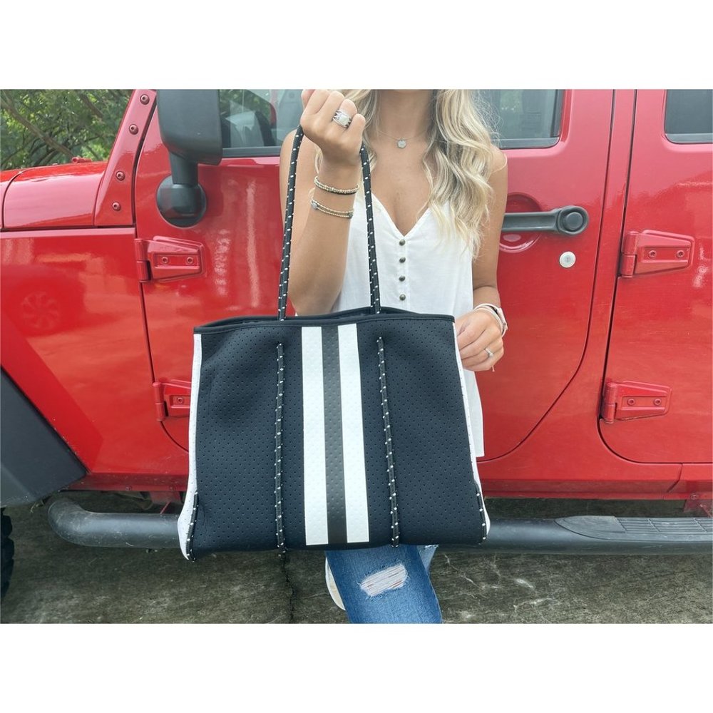 Elizabeth Tote